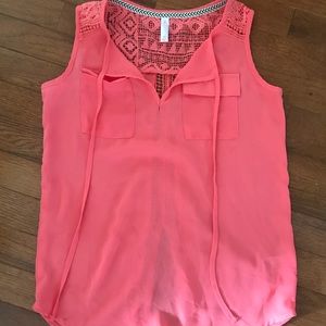 Xhilaration pink shirt